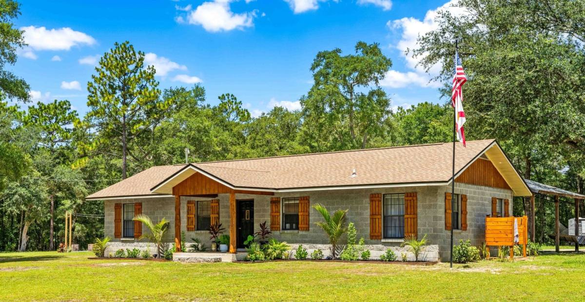 House for rent at 1779 Highway 10A, Ponce De Leon, FL 32455