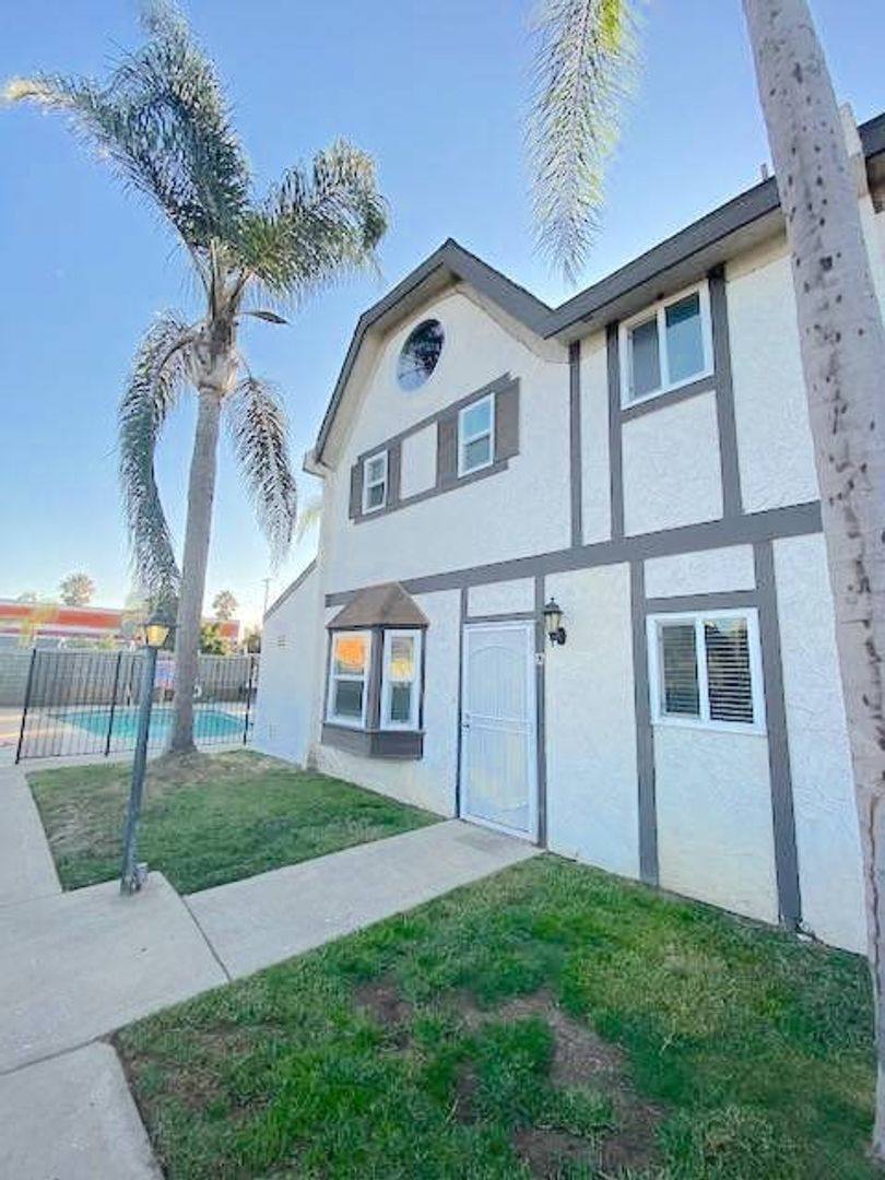 Townhouse for rent at 645 13th St, San Diego, CA 92154