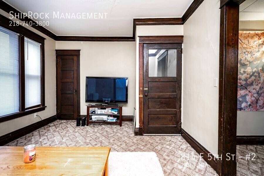 Apartment for rent at 814 E 5th St #2, Duluth, MN 55805