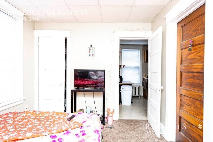 Apartment for rent at 814 E 5th St #2, Duluth, MN 55805