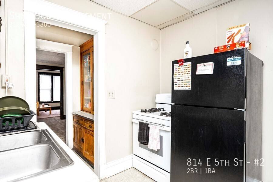 Apartment for rent at 814 E 5th St #2, Duluth, MN 55805