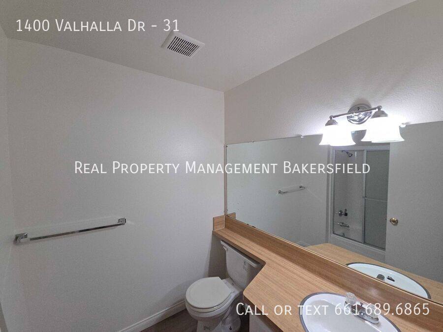 Apartment for rent at 1400 Valhalla Dr #31, Bakersfield, CA 93309