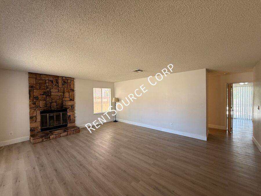 House for rent at 43837 David St, Lancaster, CA 93535