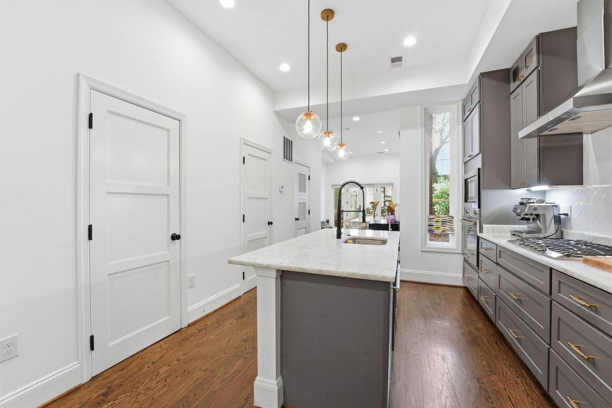 Apartment for rent at 1841 Monroe St NW, Washington, DC 20010