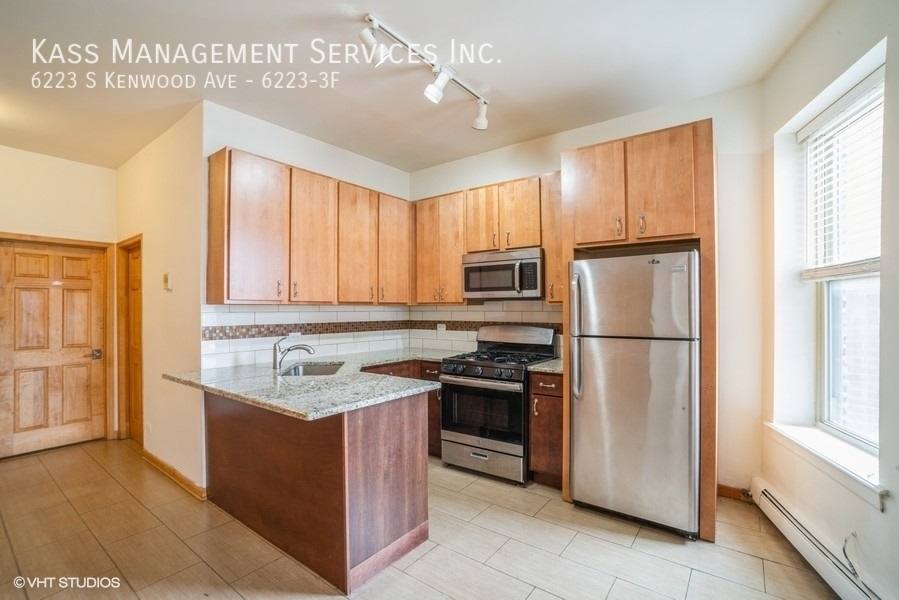 Apartment for rent at 6223 S Kenwood Ave #3F, Chicago, IL 60637