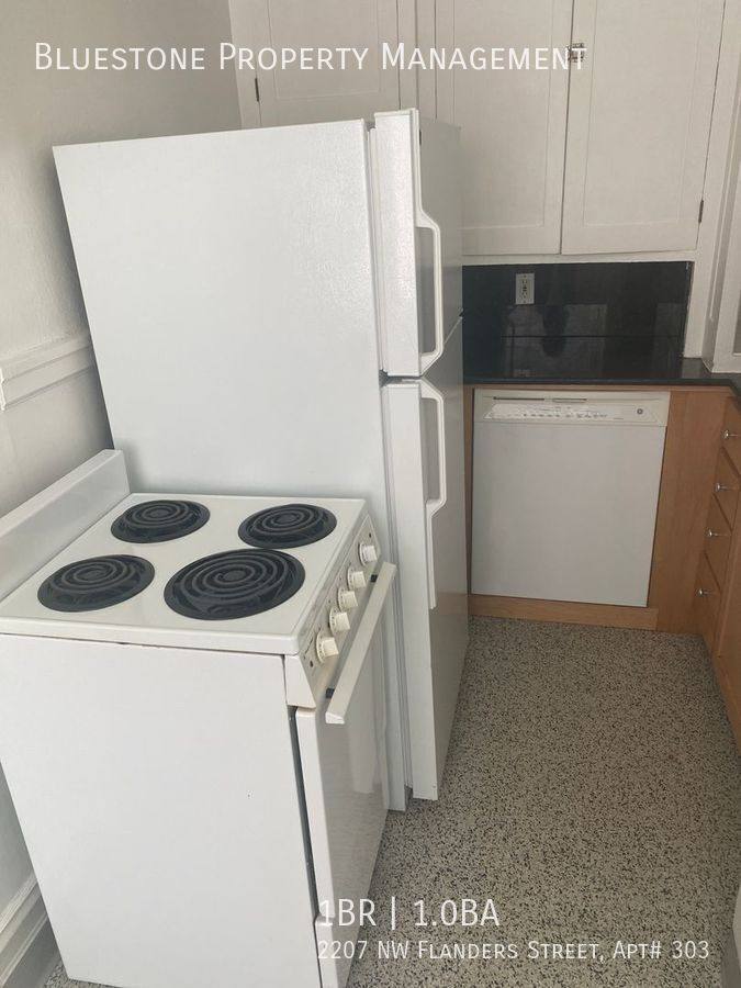 Apartment for rent at 2207 NW Flanders St #303, Portland, OR 97210