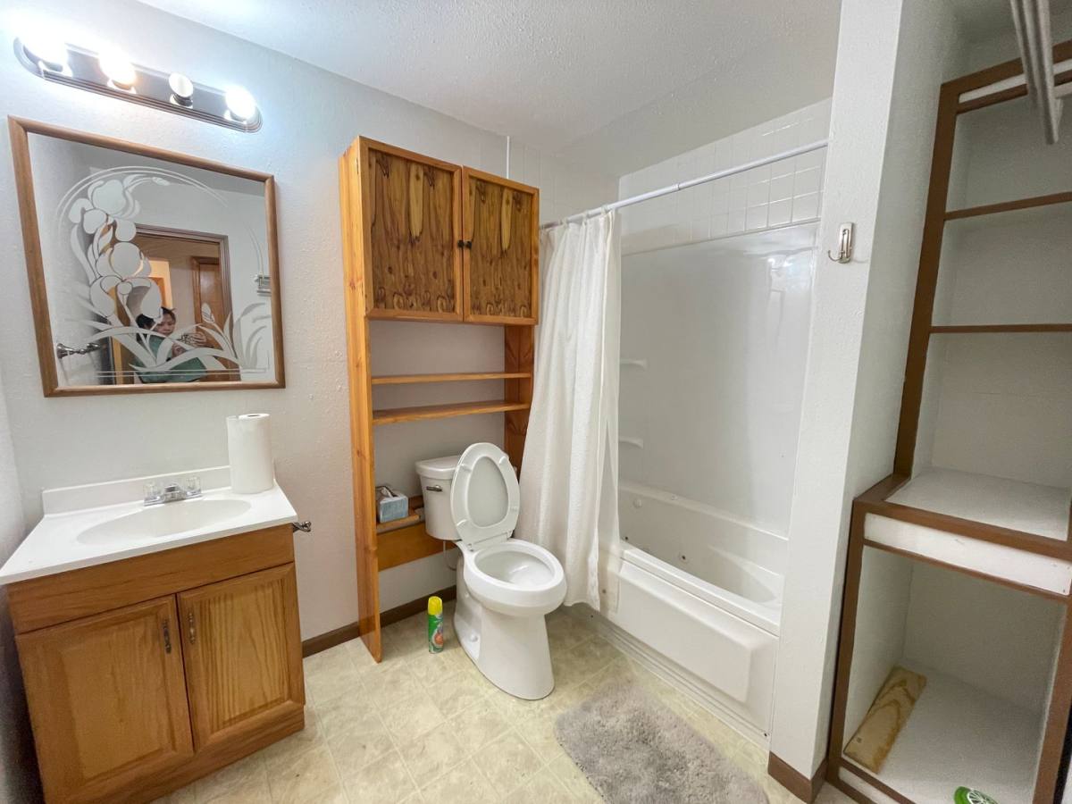 House for rent at 3253 S Palisades Dr, Springfield, MO 65807