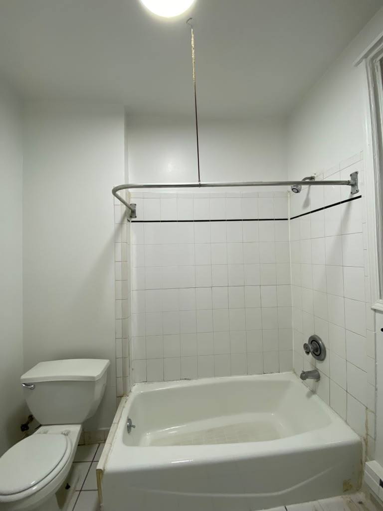 Apartment for rent at 74 Glenwood Ave 2S #2S, Yonkers, NY 10701