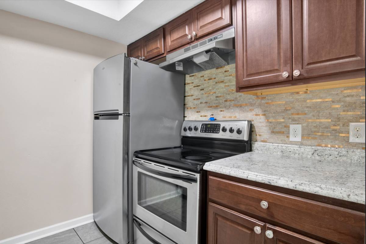 Townhouse for rent at 8140 Lillian Highway, Pensacola, FL 32506