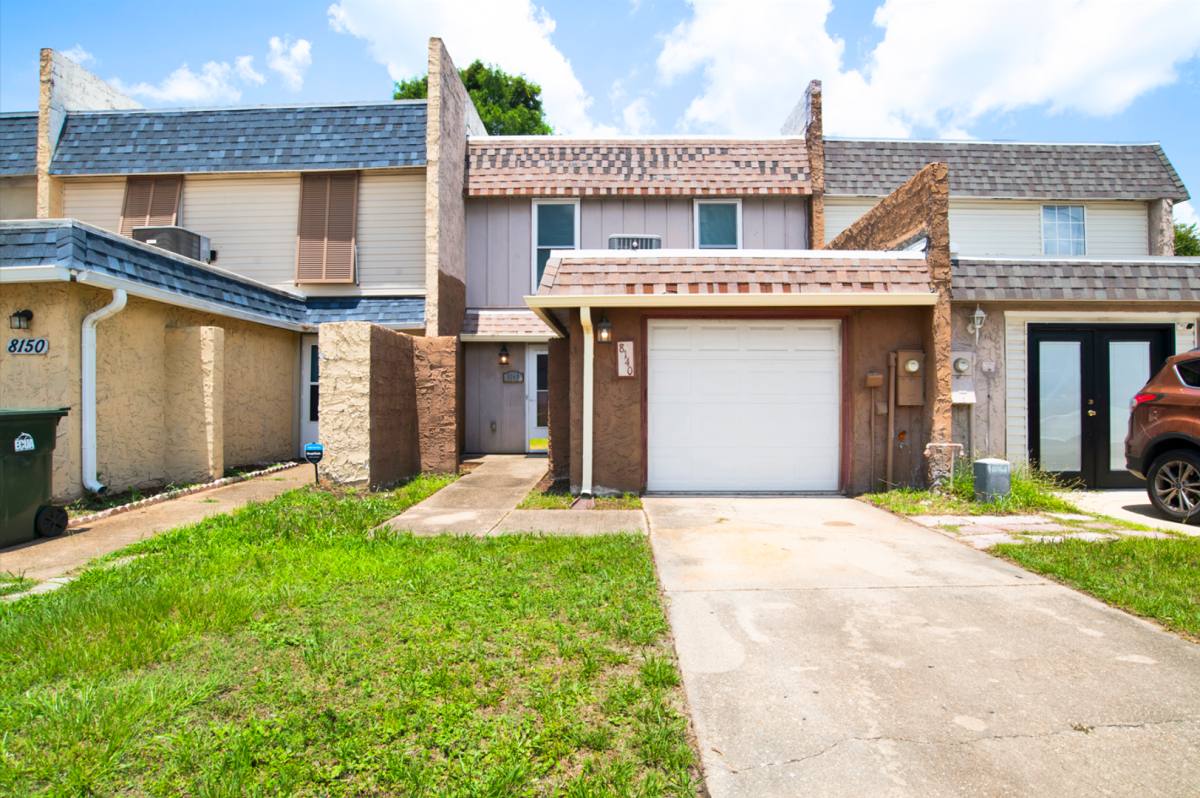 Townhouse for rent at 8140 Lillian Highway, Pensacola, FL 32506