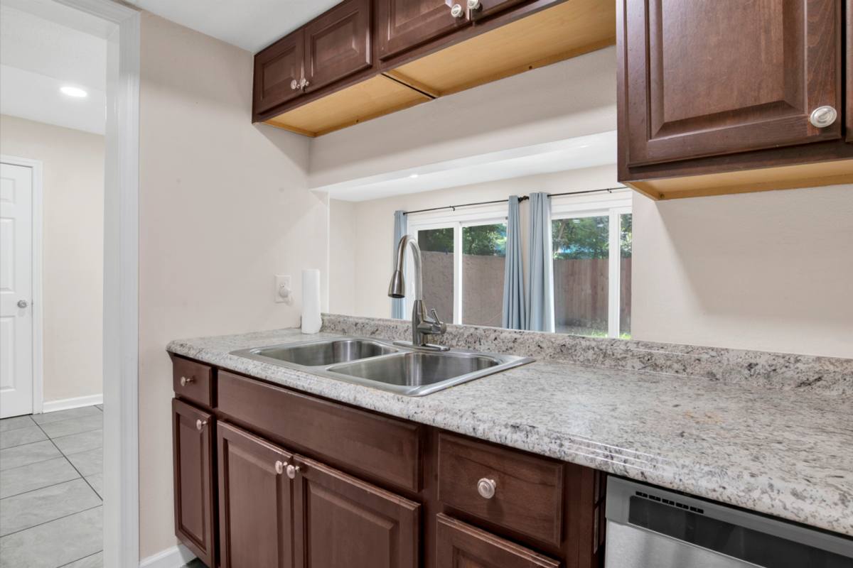 Townhouse for rent at 8140 Lillian Highway, Pensacola, FL 32506