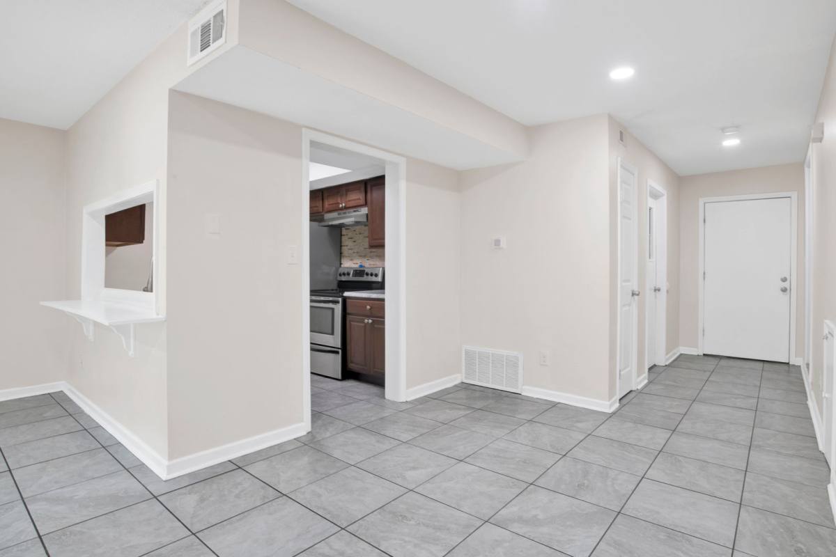 Townhouse for rent at 8140 Lillian Highway, Pensacola, FL 32506