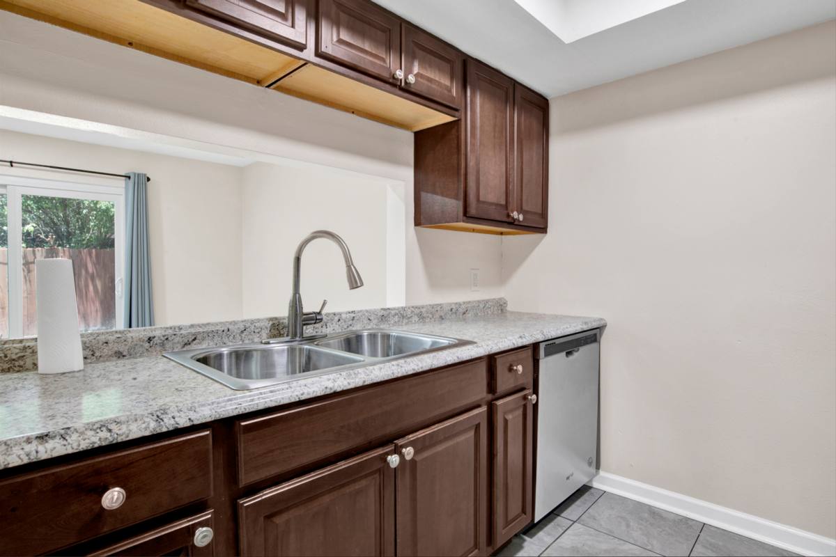 Townhouse for rent at 8140 Lillian Highway, Pensacola, FL 32506