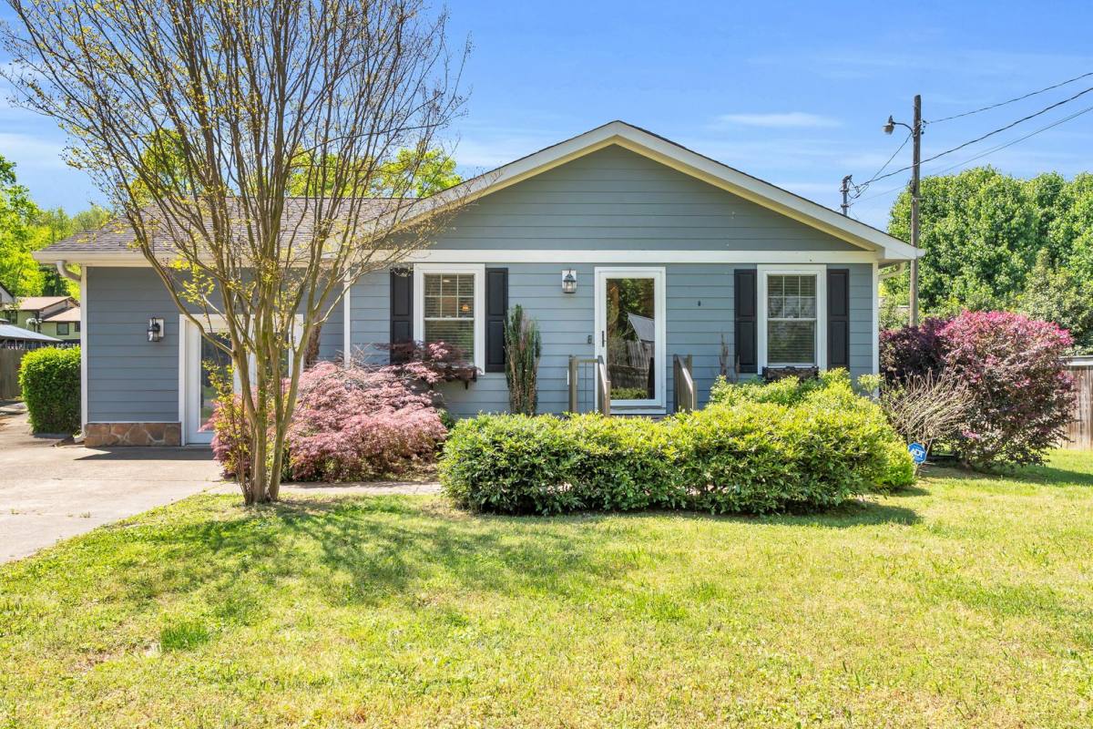 House for rent at 102 Hawkins St, Chattanooga, TN 37415