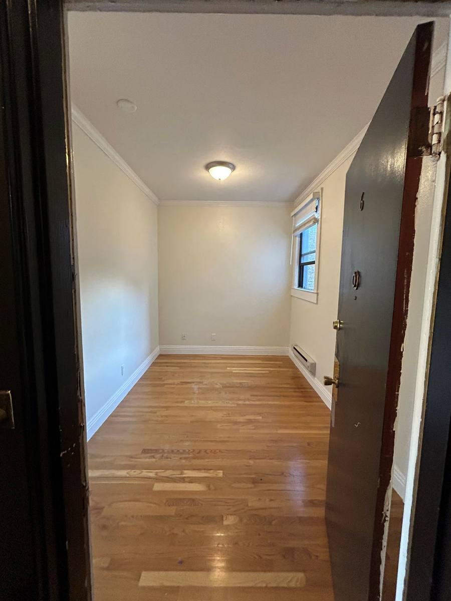 Apartment for rent at 1206 Valencia St #6, San Francisco, CA 94110