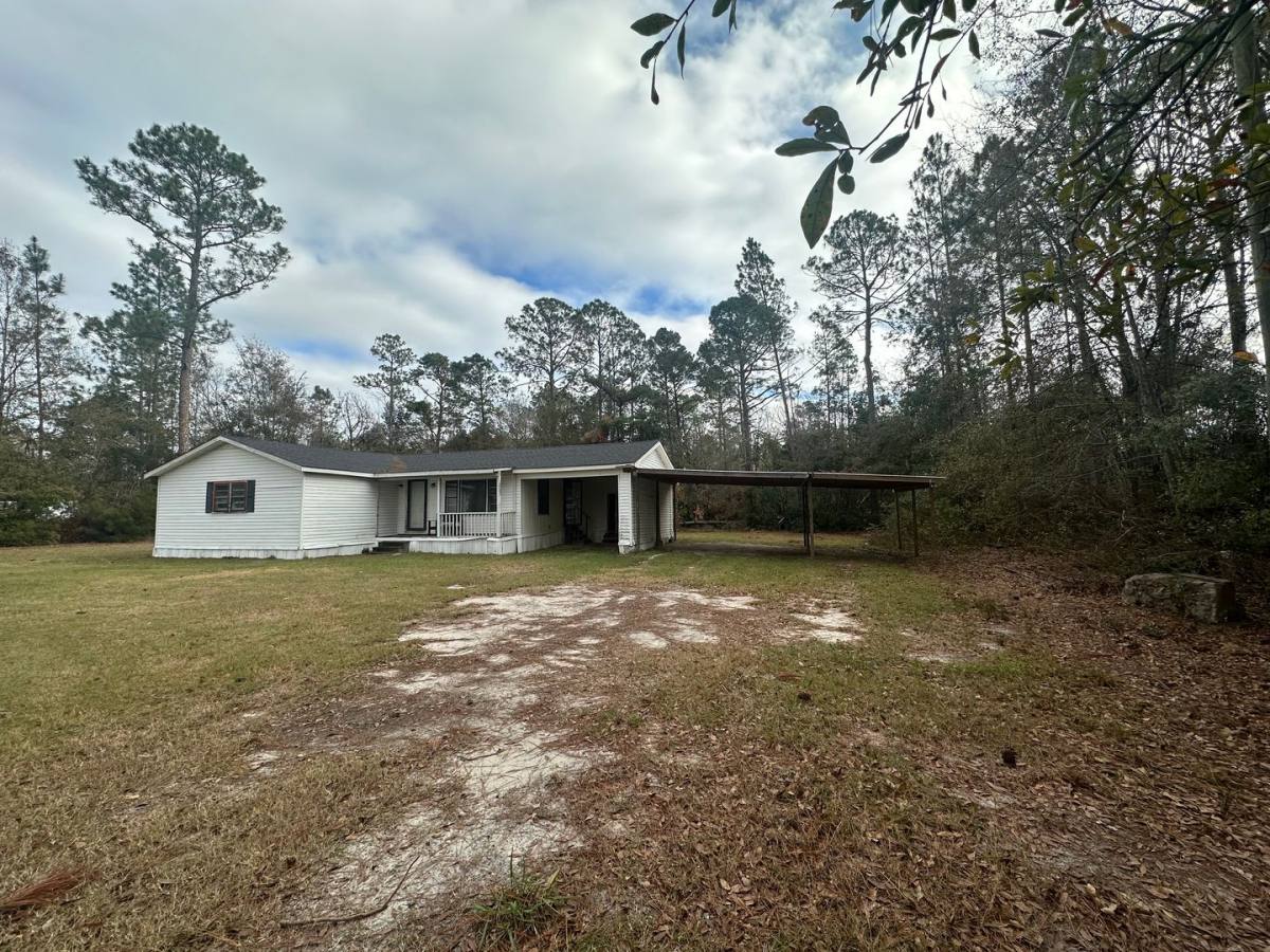 House for rent at 55 Hoke Floyd Rd, Baxley, GA 31513