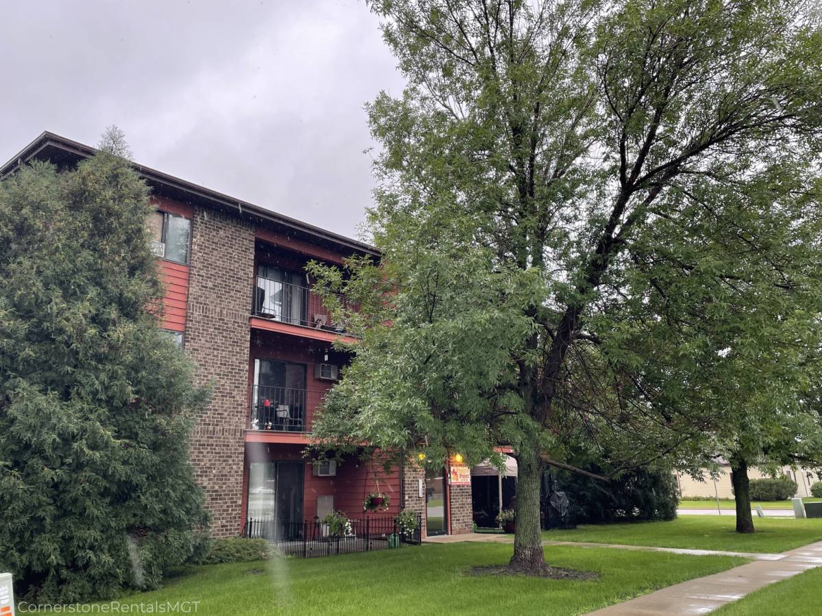 Apartment for rent at 1401 14th Ave E, West Fargo, ND 58078