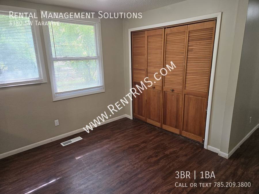 House for rent at 3380 SW Tara Ave, Topeka, KS 66611
