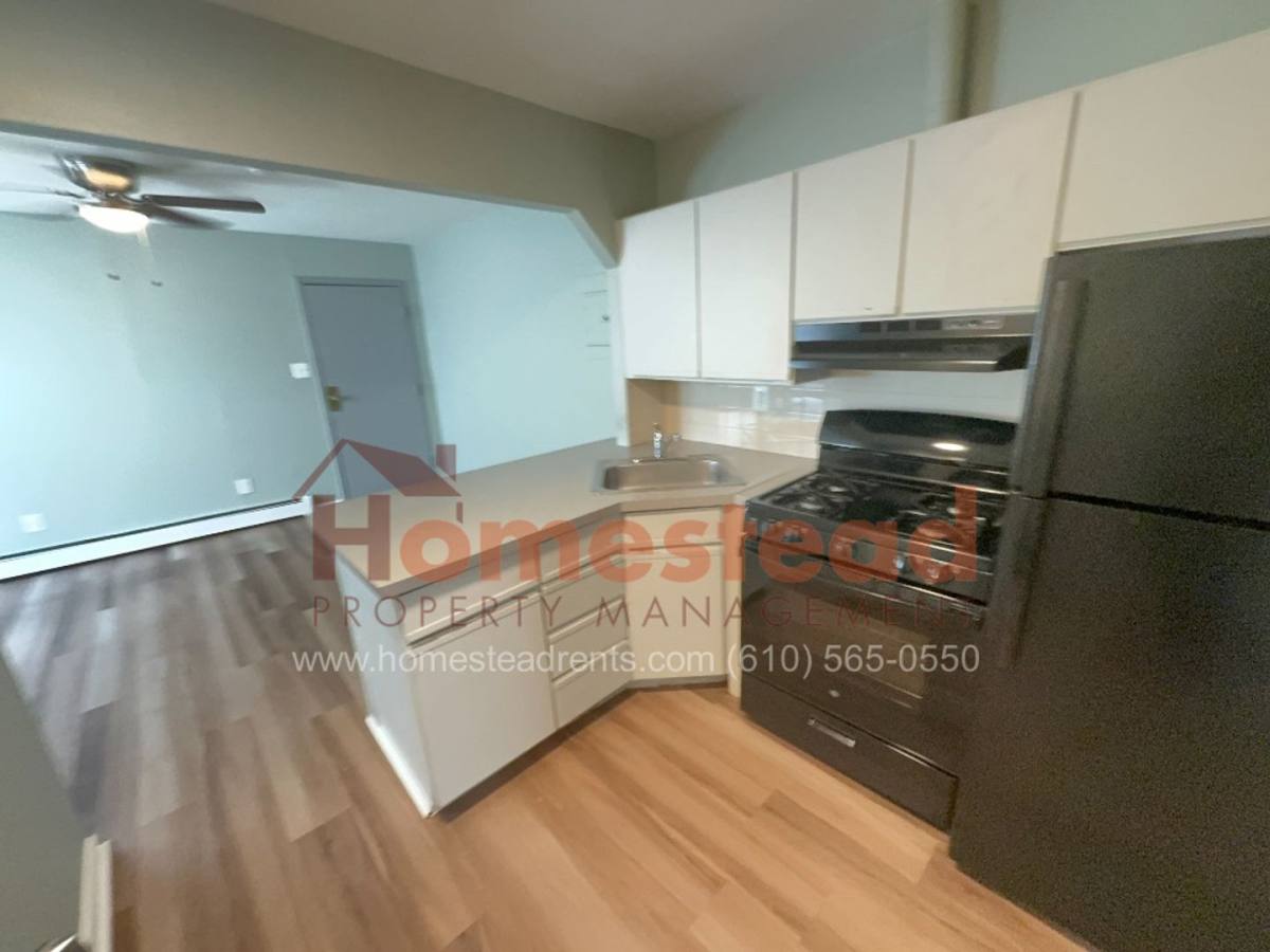 Apartment for rent at 7311 W Chester Pike, Upper Darby, PA 19082