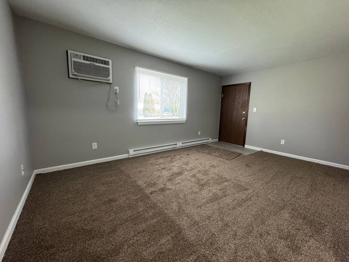 Apartment for rent at 6605 Mill St, Sylvania, OH 43560