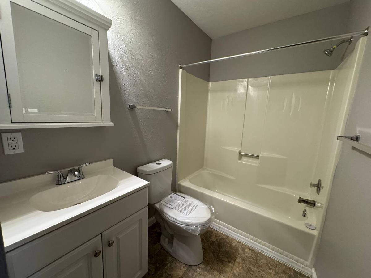 Apartment for rent at 6605 Mill St, Sylvania, OH 43560