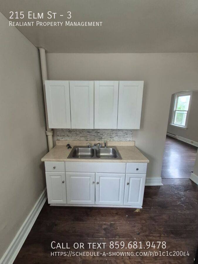 Apartment for rent at 215 Elm St #3, Covington, KY 41016