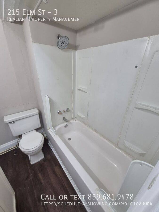 Apartment for rent at 215 Elm St #3, Covington, KY 41016
