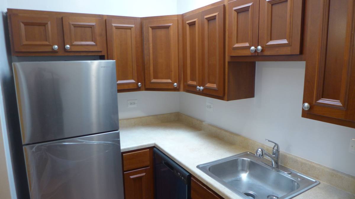 Apartment for rent at 604 Belmont 3200-06 Broadway, Chicago, IL 60657