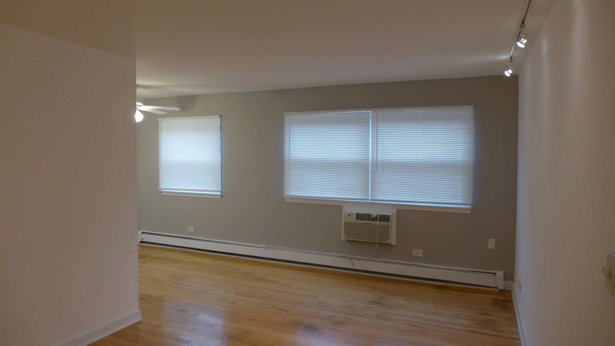 Apartment for rent at 5633 N Winthrop, Chicago, IL 60660