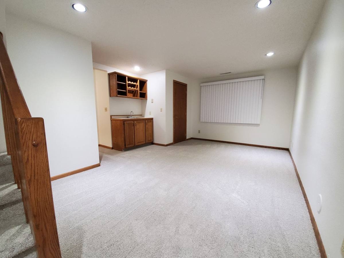 Townhouse for rent at 1751 34th St SW, Fargo, ND 58103