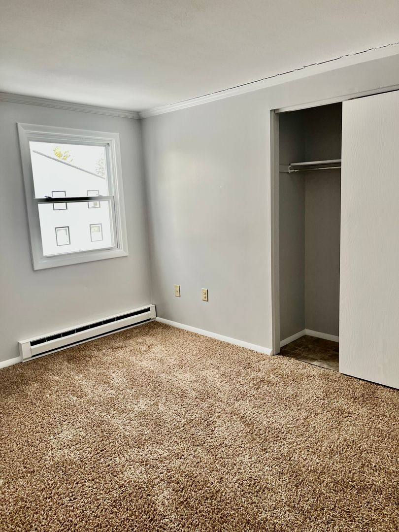 Apartment for rent at 212 Old Liverpool Rd, Liverpool, NY 13088