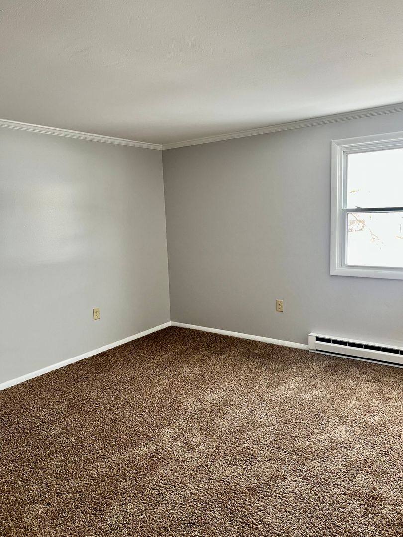 Apartment for rent at 212 Old Liverpool Rd, Liverpool, NY 13088