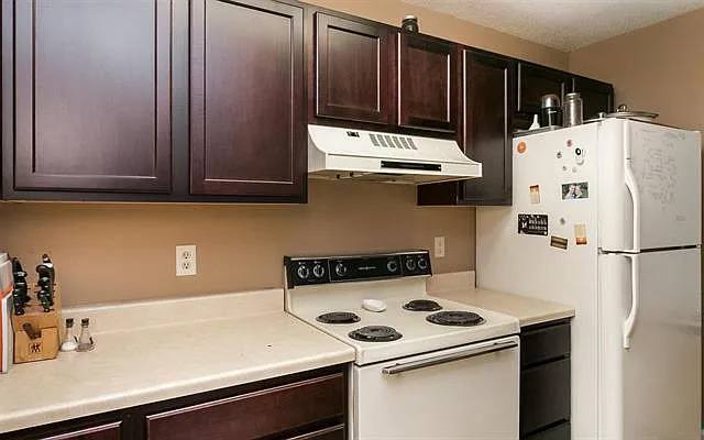 Apartment for rent at 2420 Bittersweet Court, Iowa City, IA 52246
