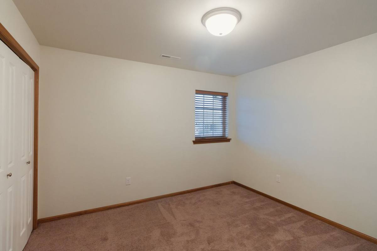 Apartment for rent at 590 Calla Lily Way, Tiffin, IA 52340