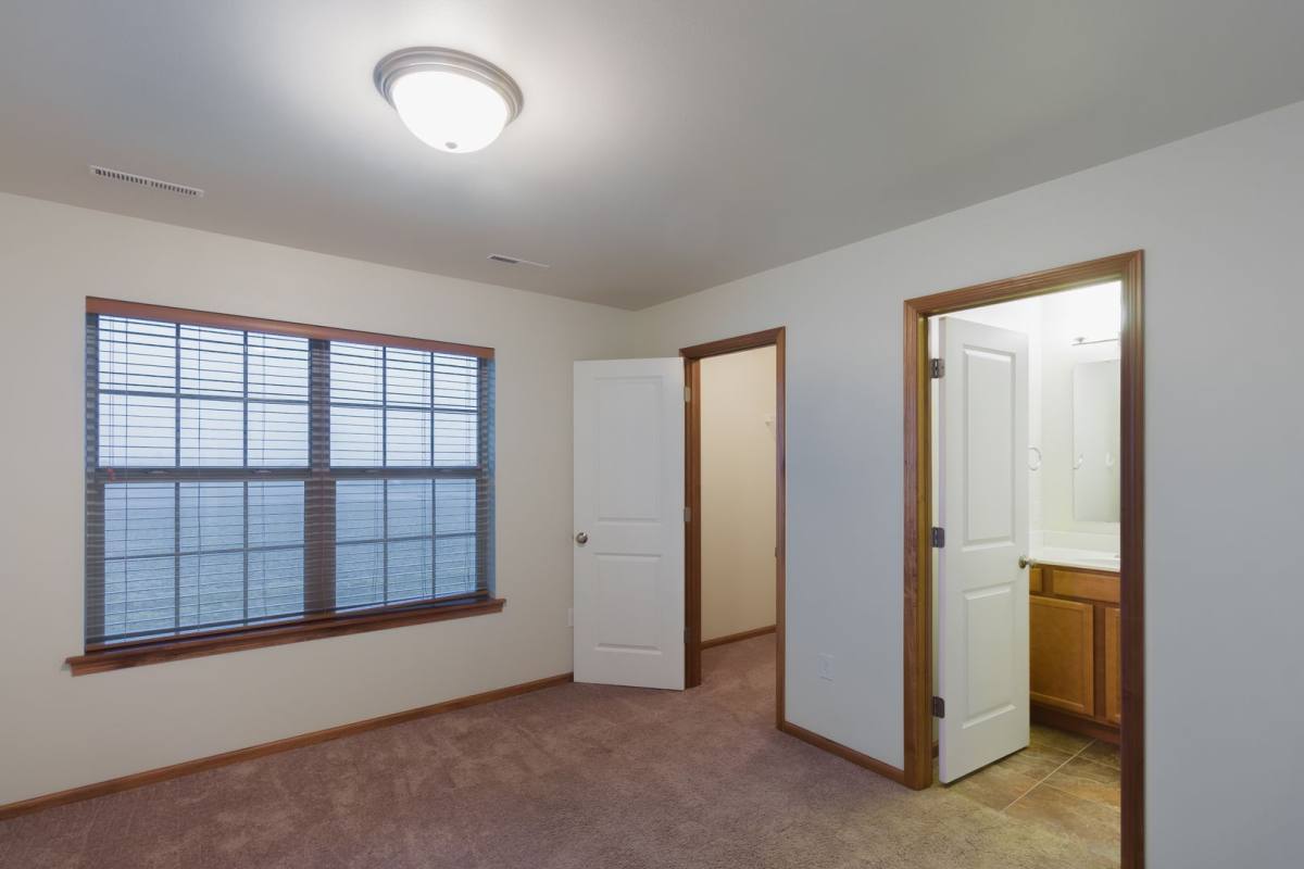 Apartment for rent at 590 Calla Lily Way, Tiffin, IA 52340