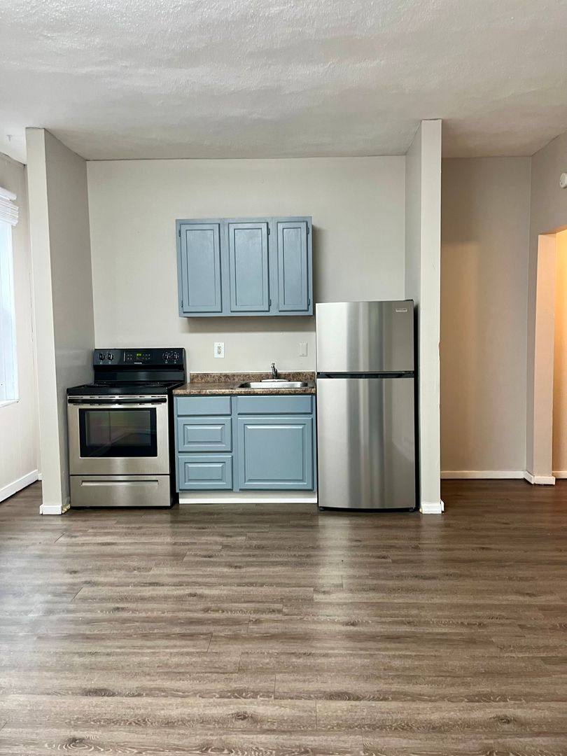 Apartment for rent at 3408 Parkview Ave, Pittsburgh, PA 15213