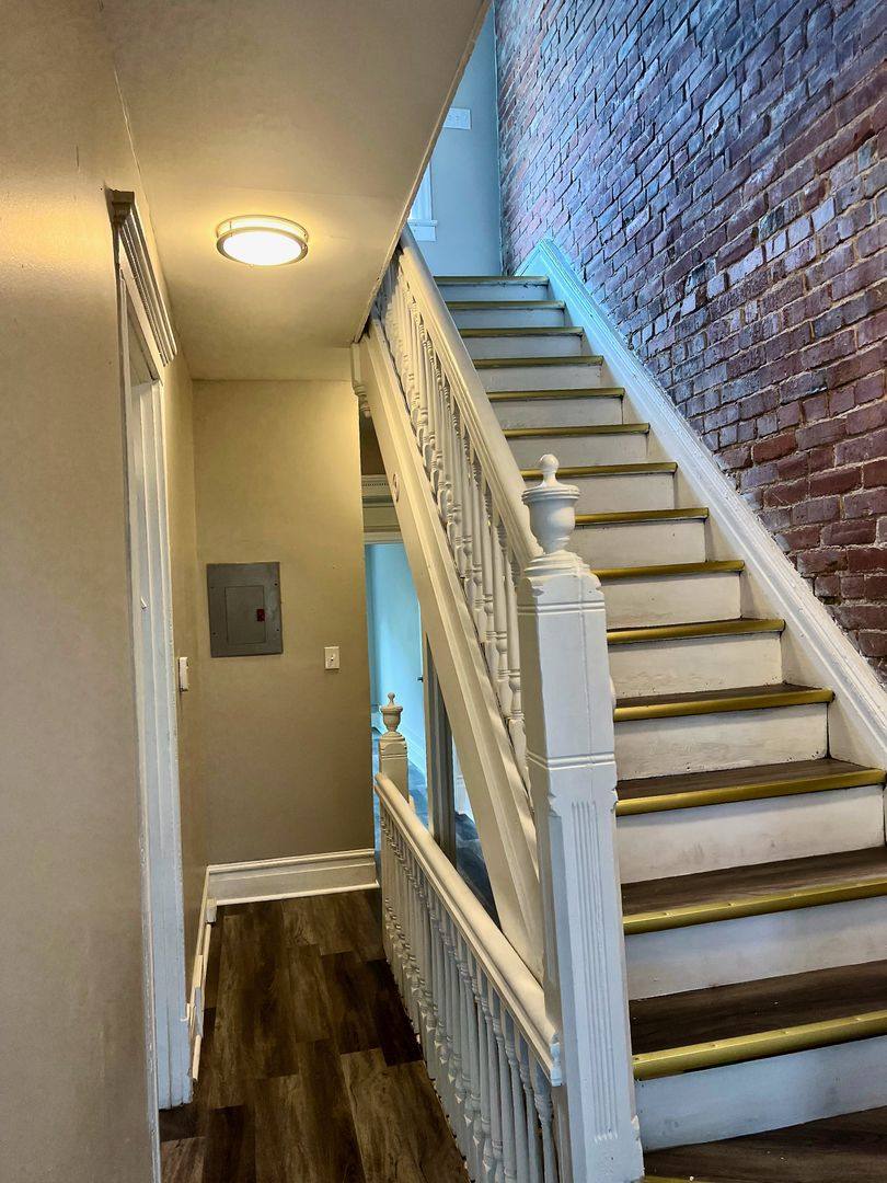 Apartment for rent at 23 Wellsford St, Pittsburgh, PA 15213