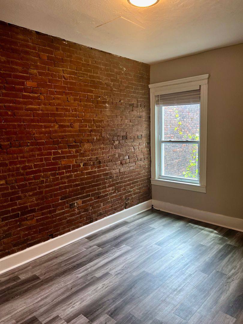Apartment for rent at 23 Wellsford St, Pittsburgh, PA 15213