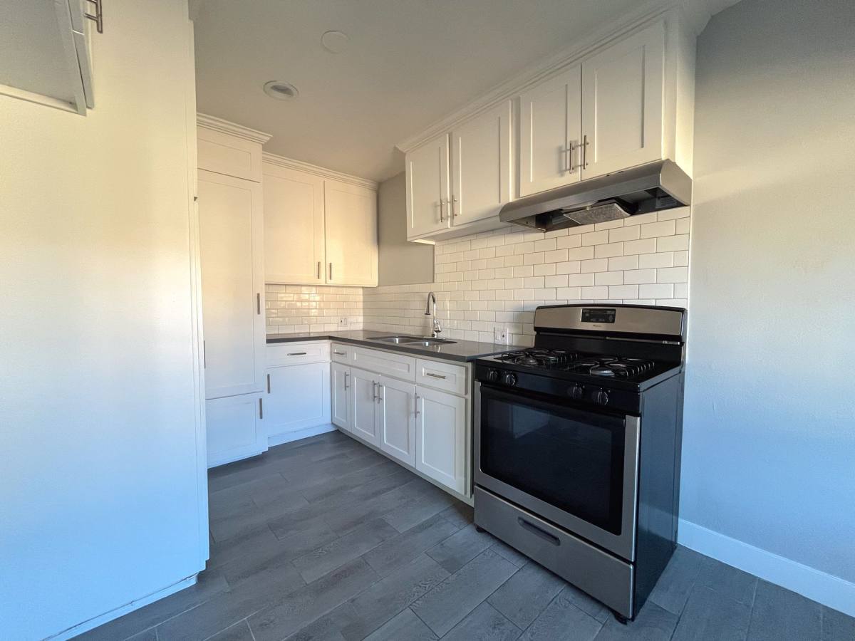 Apartment for rent at 6300 Seville- 2700 Clarendon, Huntington Park, CA 90255