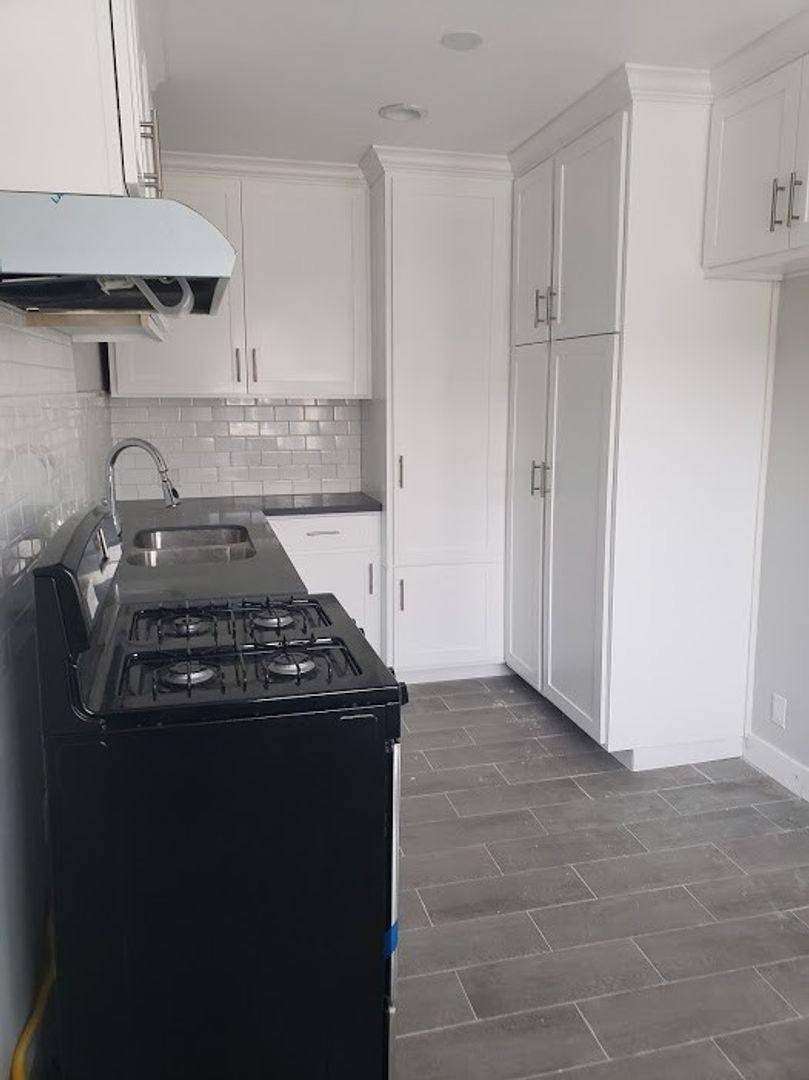 Apartment for rent at 6300 Seville- 2700 Clarendon, Huntington Park, CA 90255