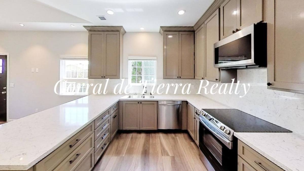 Apartment for rent at 34 Maple St, Salinas, CA 93901