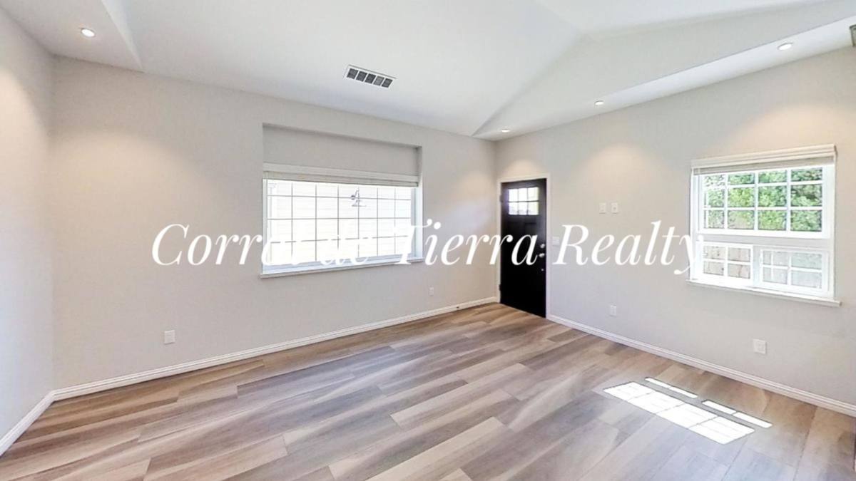 Apartment for rent at 34 Maple St, Salinas, CA 93901