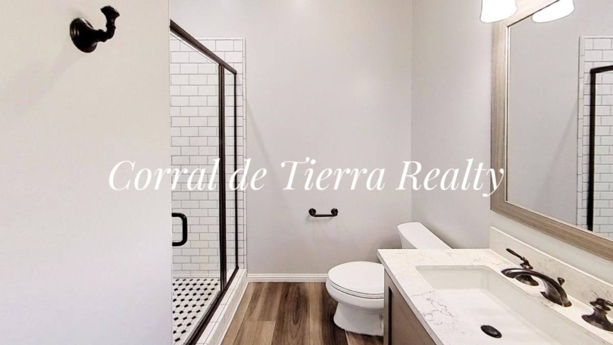 Apartment for rent at 34 Maple St, Salinas, CA 93901