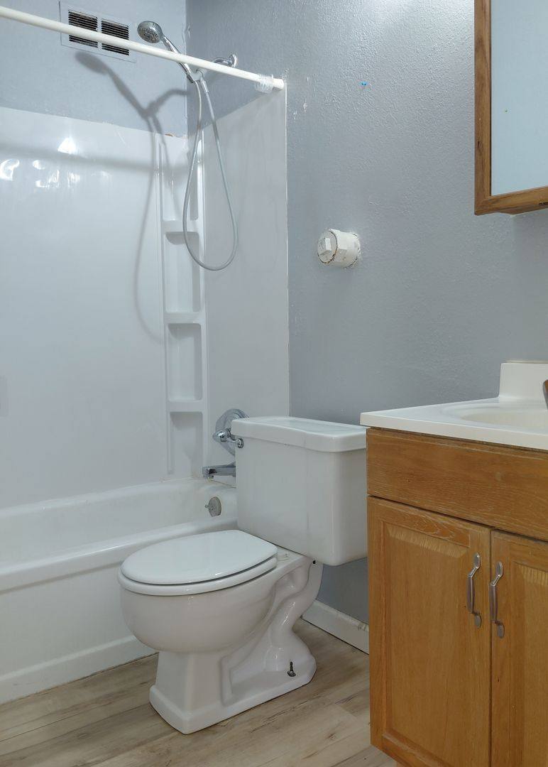 Apartment for rent at 8th St, Ogden, KS 66517