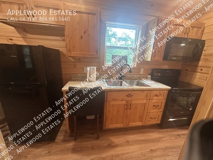 House for rent at 266 Broadview Dr, Spartanburg, SC 29303