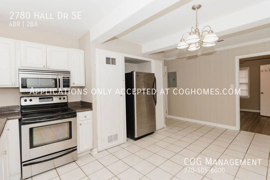 House for rent at 2780 Hall Dr SE, Smyrna, GA 30082