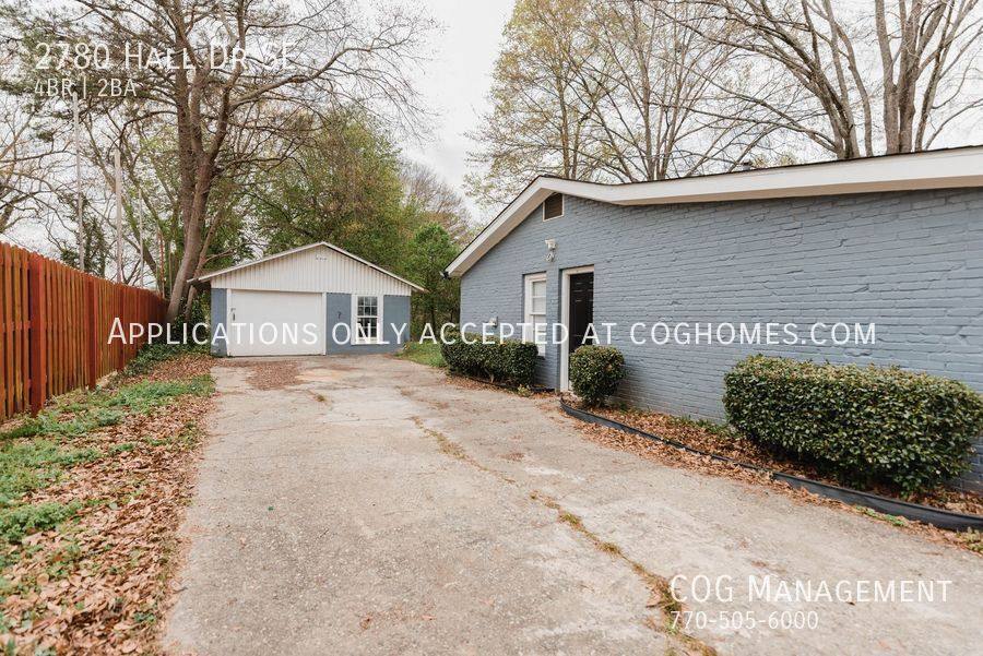 House for rent at 2780 Hall Dr SE, Smyrna, GA 30082