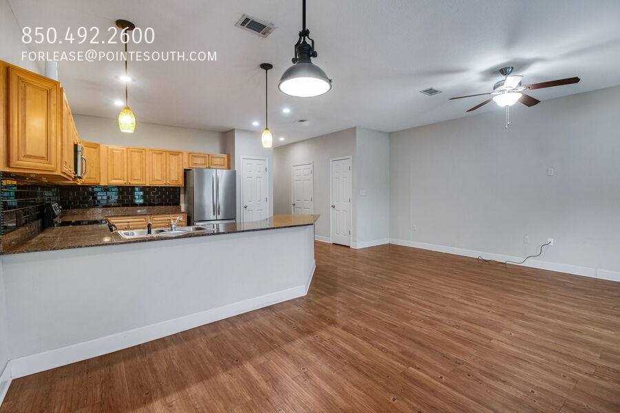 Townhouse for rent at 408 Arbor Lake Dr, Crestview, FL 32536