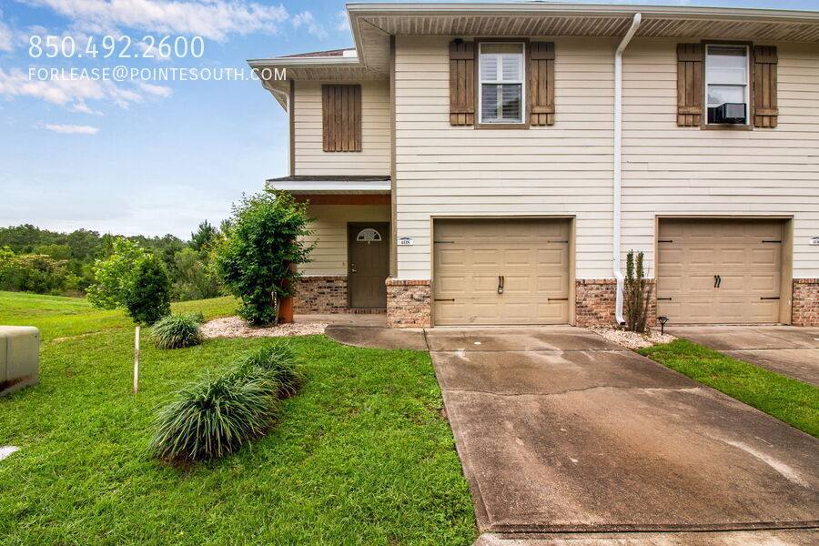Townhouse for rent at 408 Arbor Lake Dr, Crestview, FL 32536