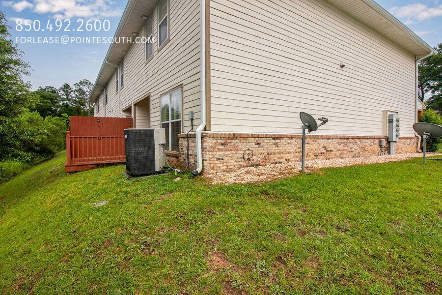 Townhouse for rent at 408 Arbor Lake Dr, Crestview, FL 32536